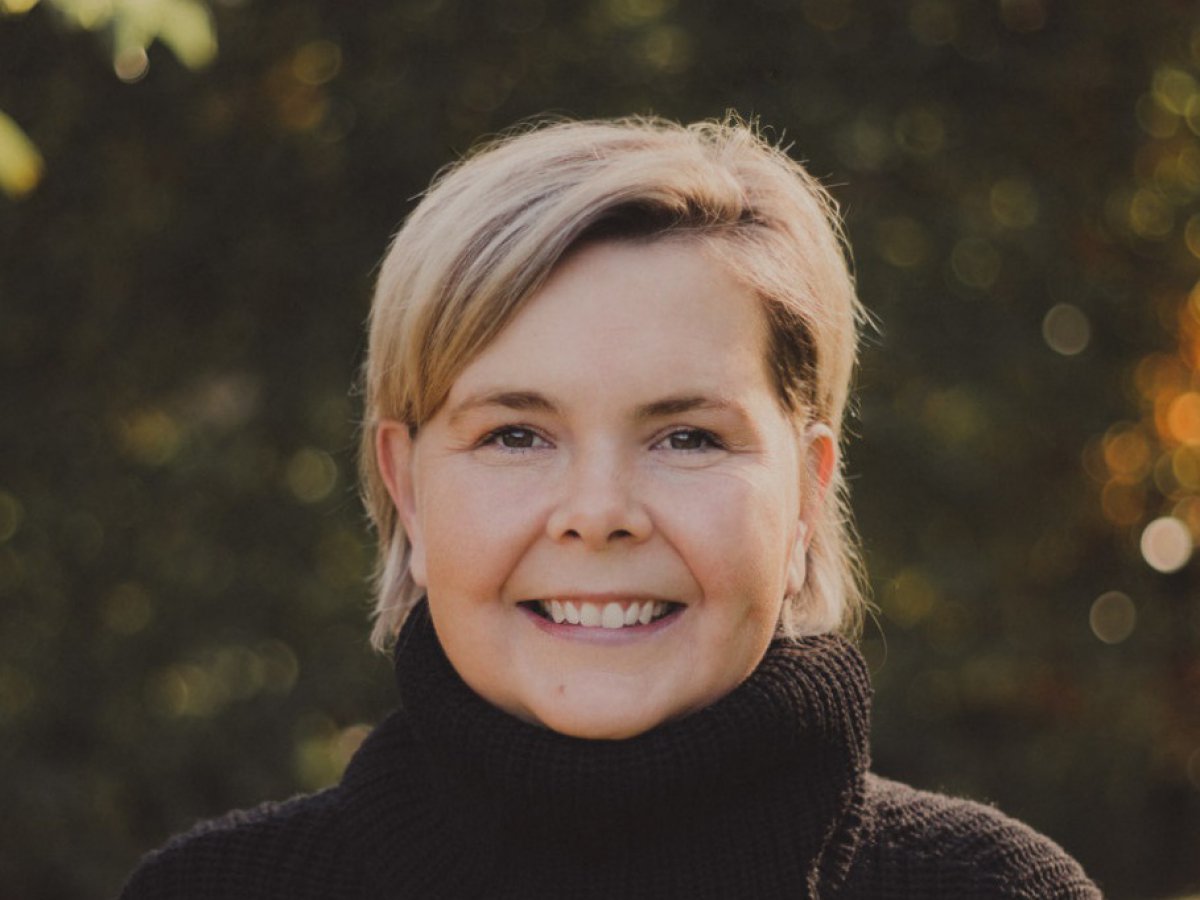 logo Annick Van Hove